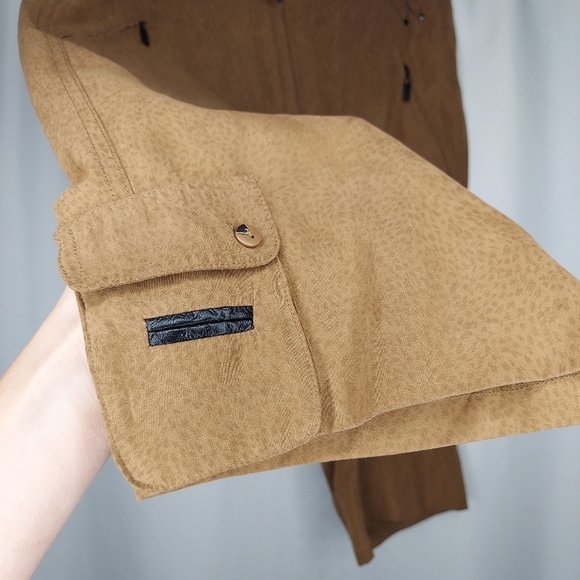 Jamie Sadock Vintage Cargo Shorts Womens 6 Brown Animal Faux Suede Zip Y2K - Picture 2 of 8